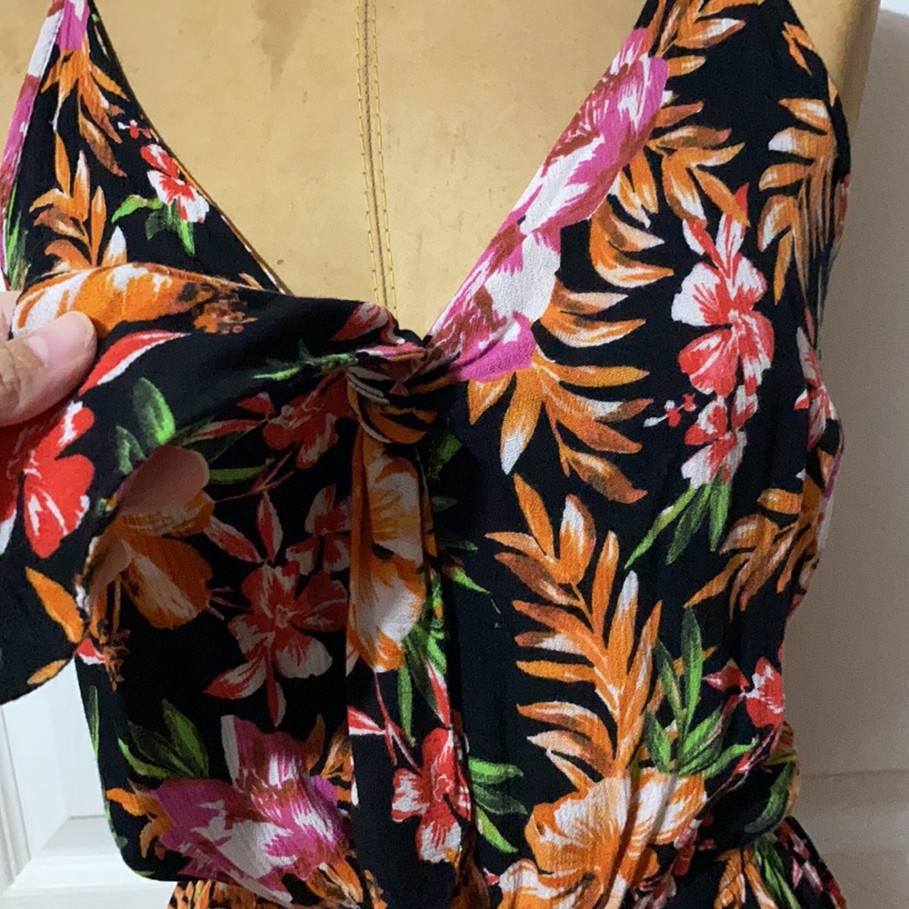 Mossimo Romper - Picture 3 of 3